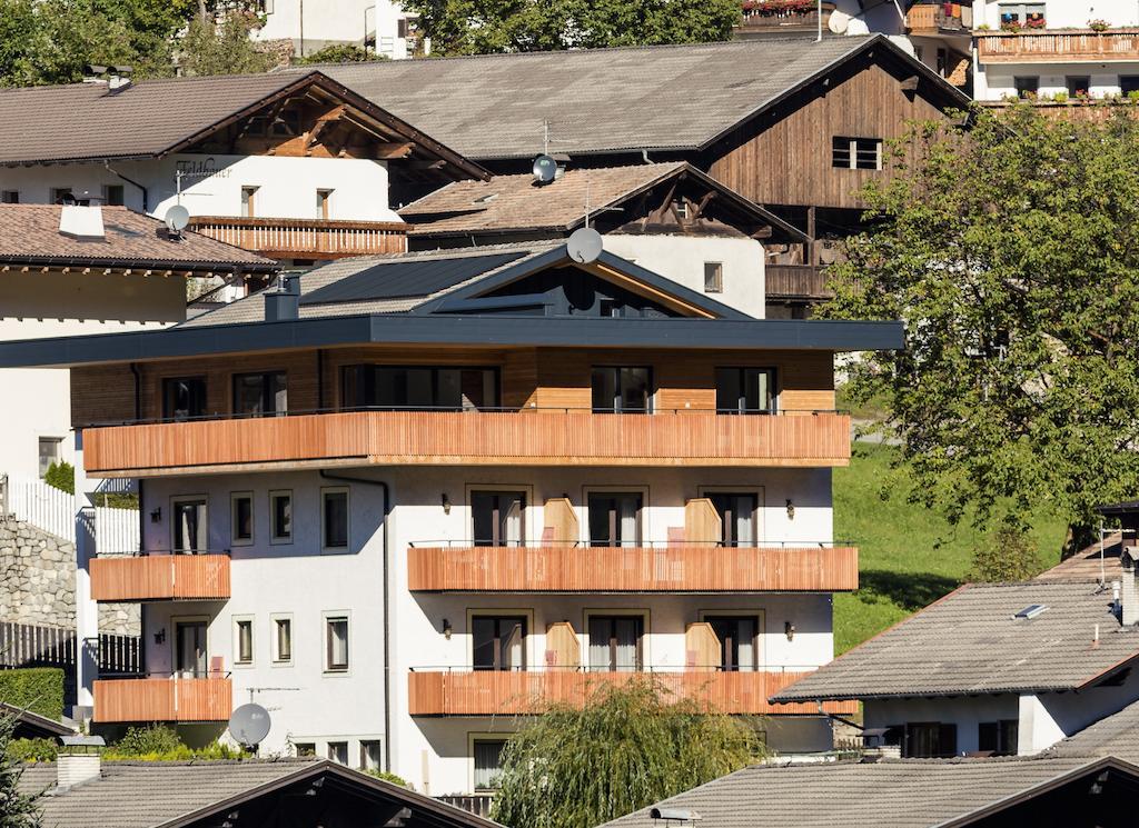 Residence Gruenwald San Martino In Passiria  ภายนอก รูปภาพ