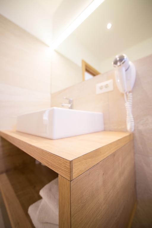Residence Gruenwald San Martino In Passiria  ภายนอก รูปภาพ