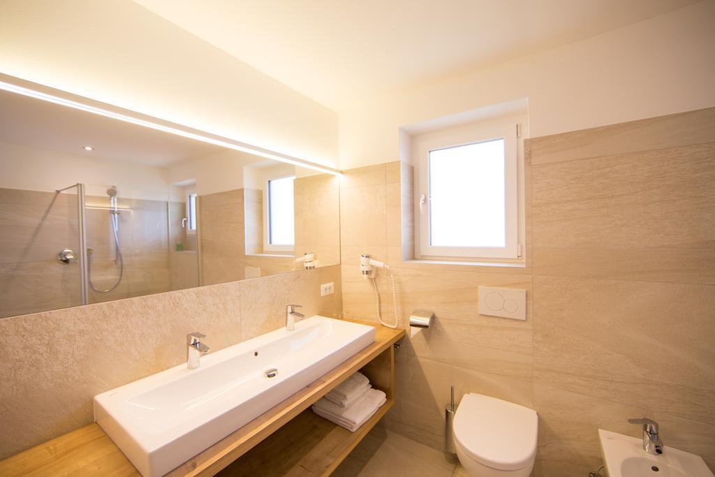 Residence Gruenwald San Martino In Passiria  ภายนอก รูปภาพ