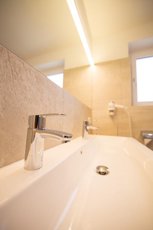 Residence Gruenwald San Martino In Passiria  ภายนอก รูปภาพ