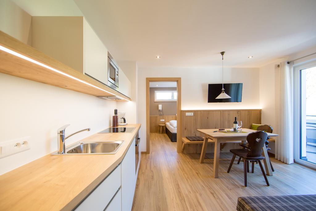 Residence Gruenwald San Martino In Passiria  ภายนอก รูปภาพ
