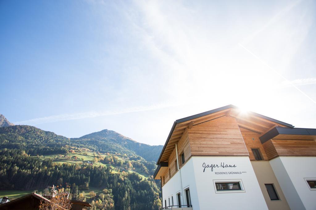 Residence Gruenwald San Martino In Passiria  ภายนอก รูปภาพ